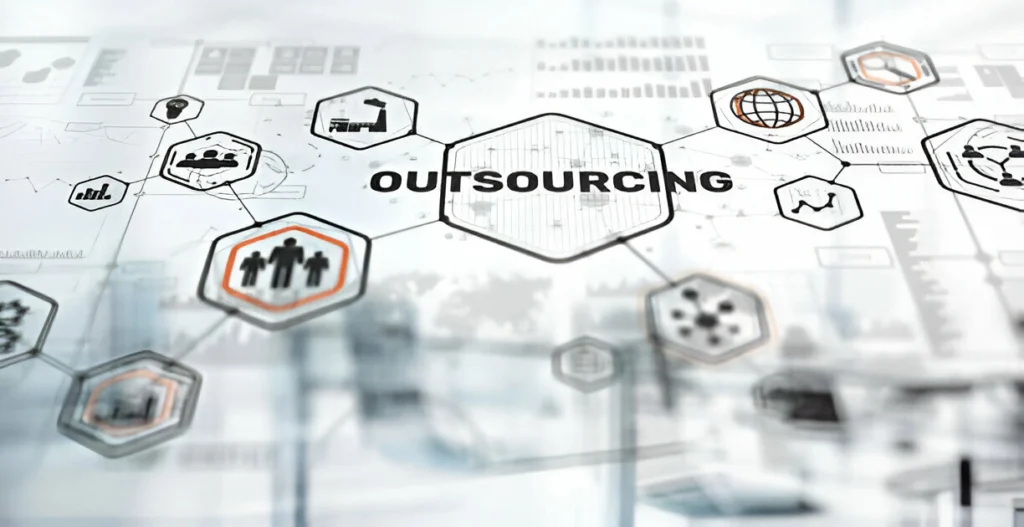 article on the top 6 ways to outsource hr